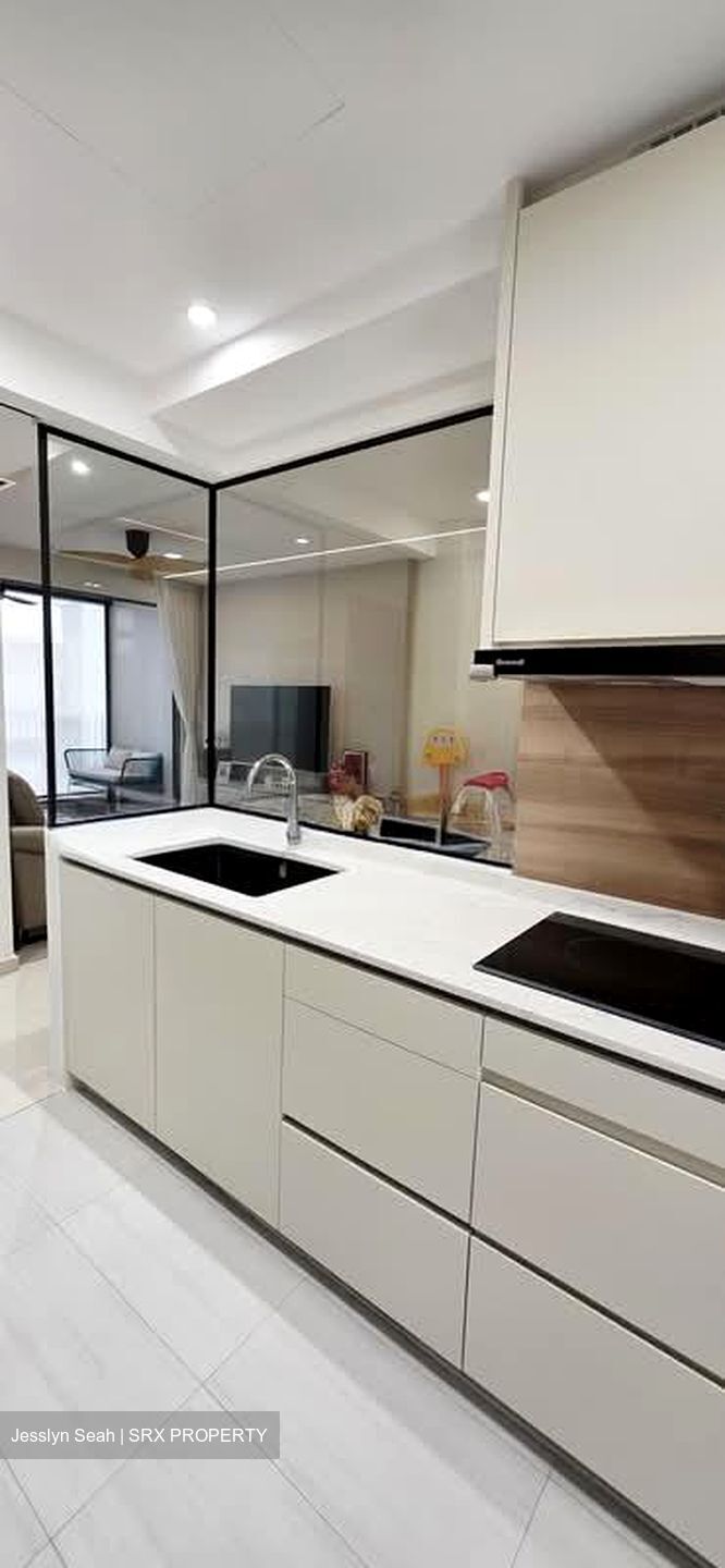 Sol Acres (D23), Condominium #570186181